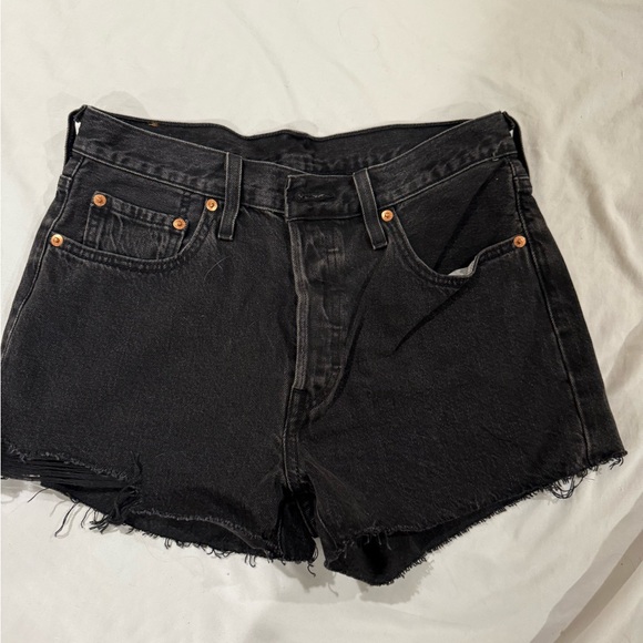 Levi's Dark Denim Women's Shorts - Picture 2 of 4